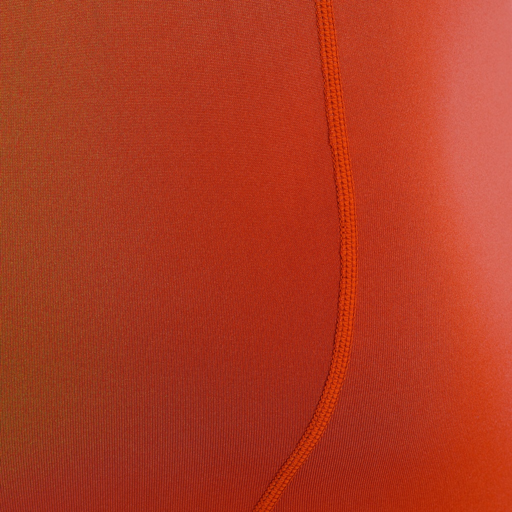 533313_03.jpg