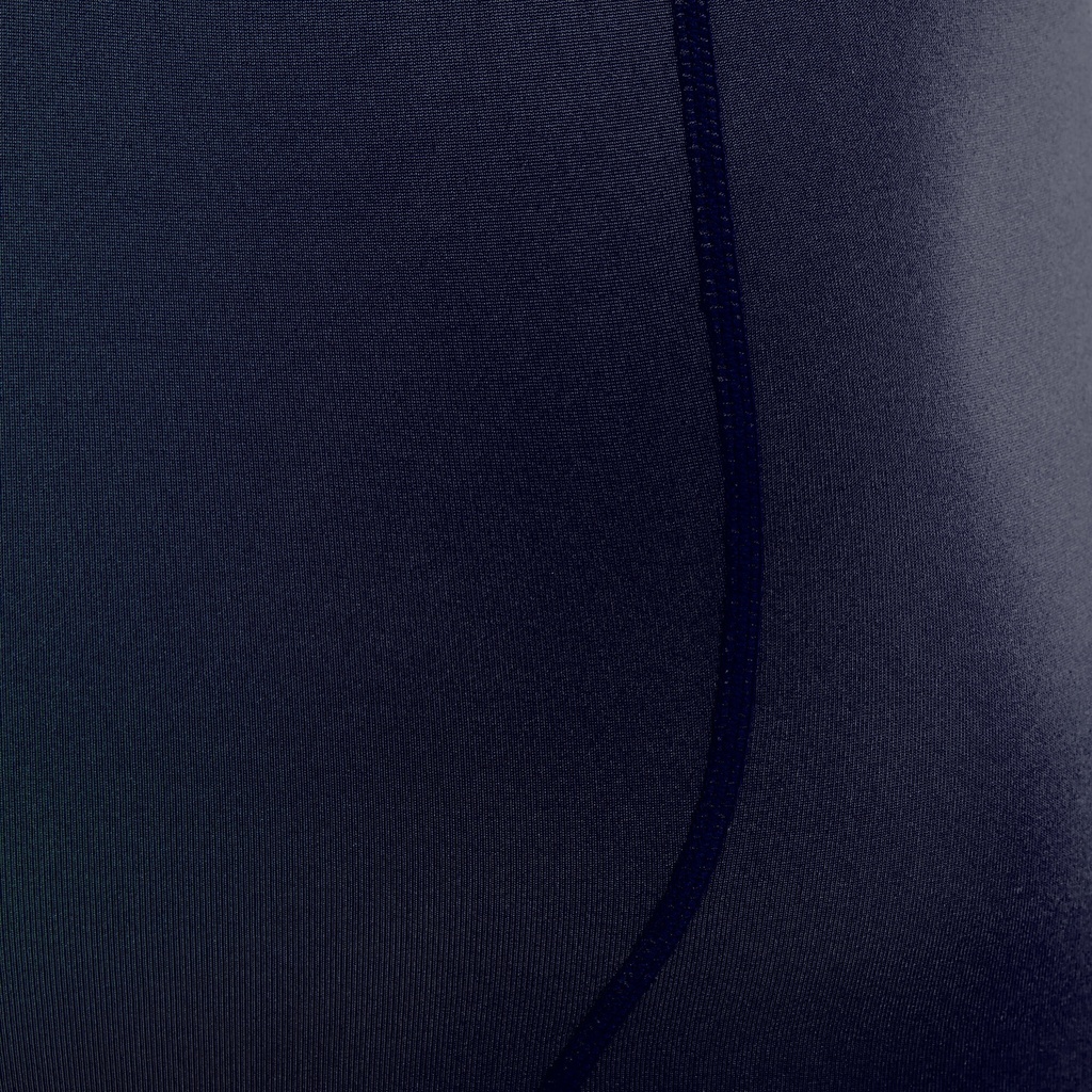 533307_03.jpg