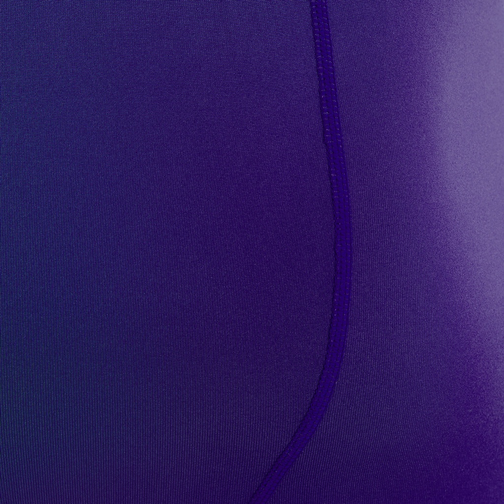 533306_03.jpg