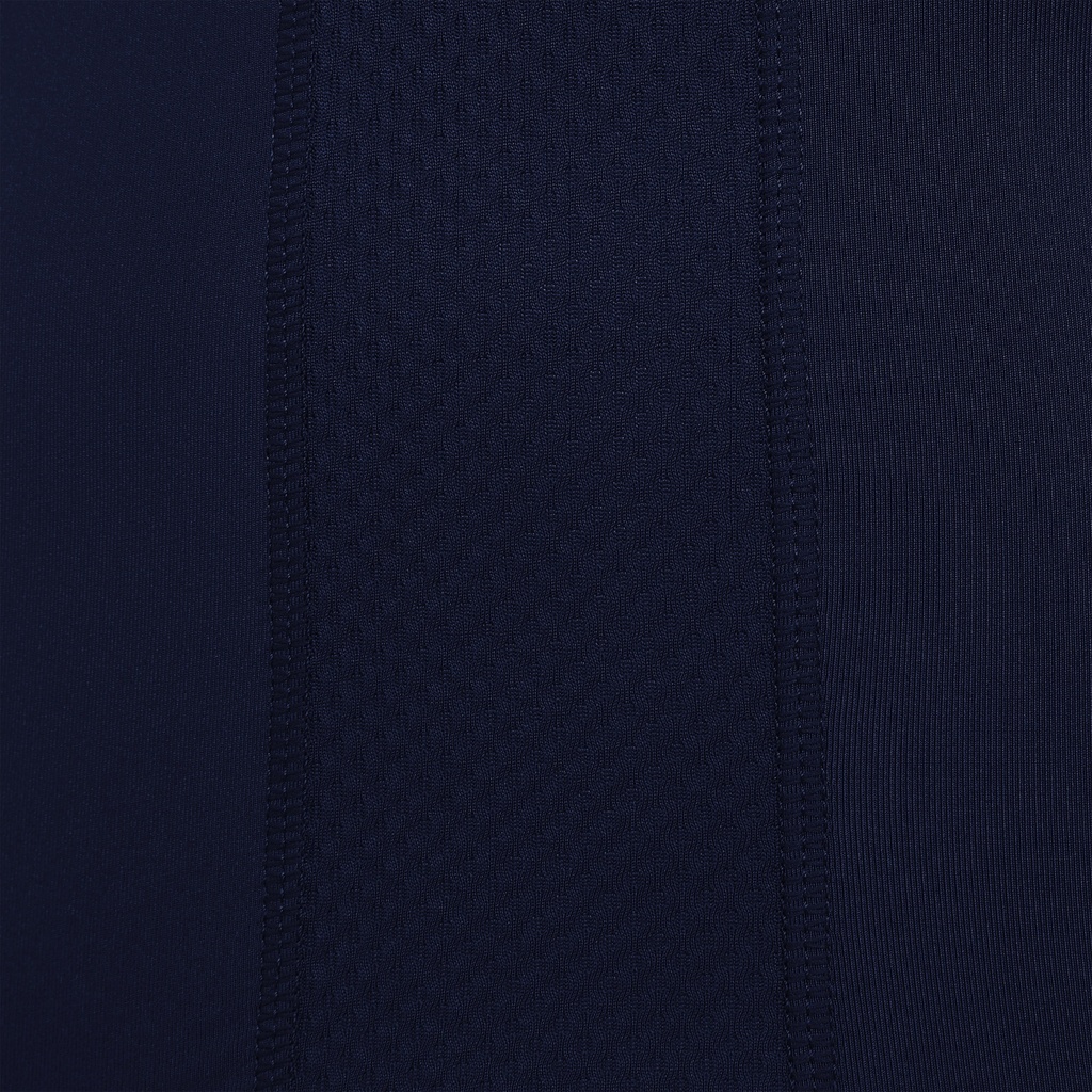 919207_04.jpg