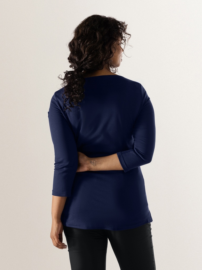 101212040_7-medium-back.jpg
