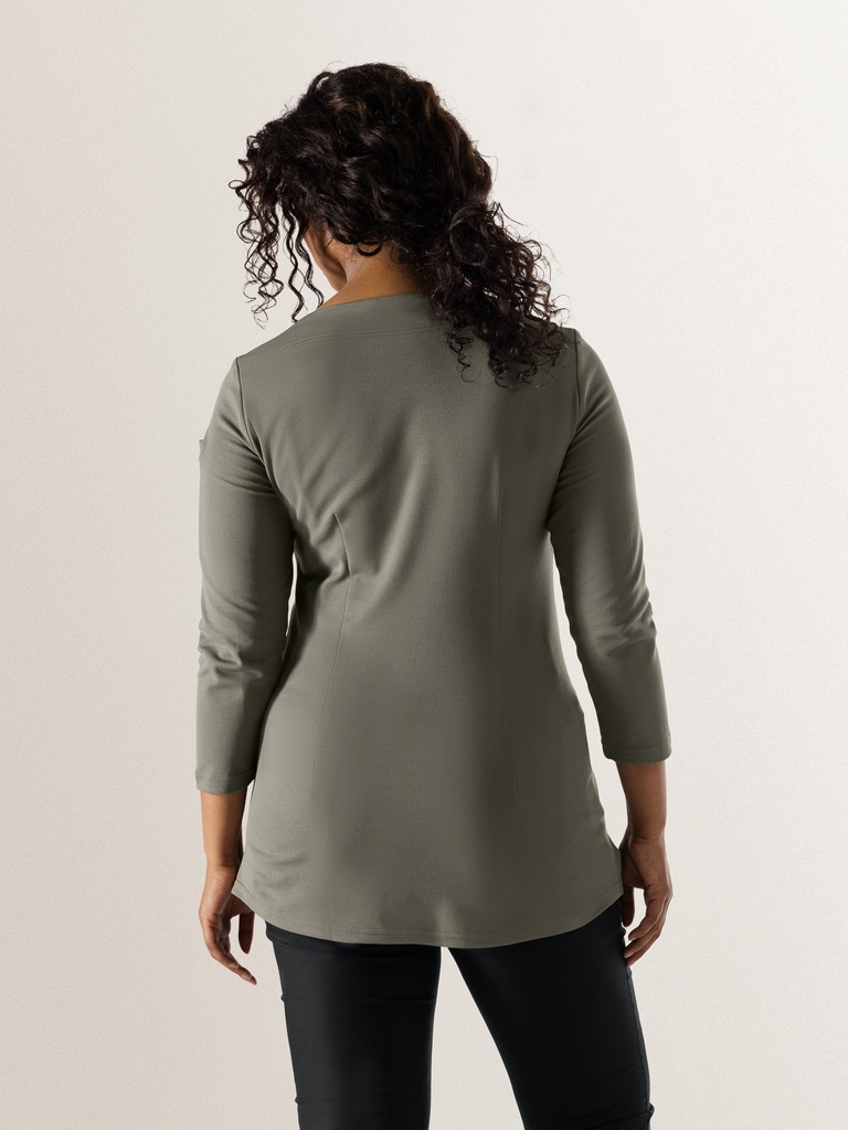 101212069_7-medium-back.jpg