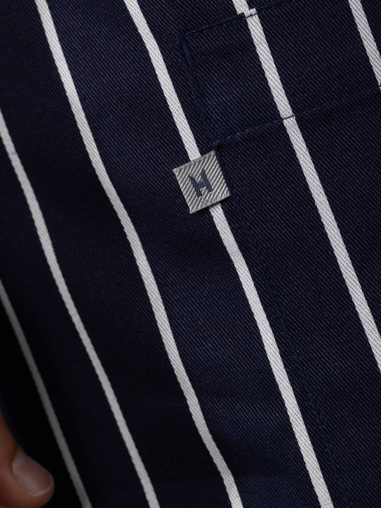 301070017_3-detail.jpg